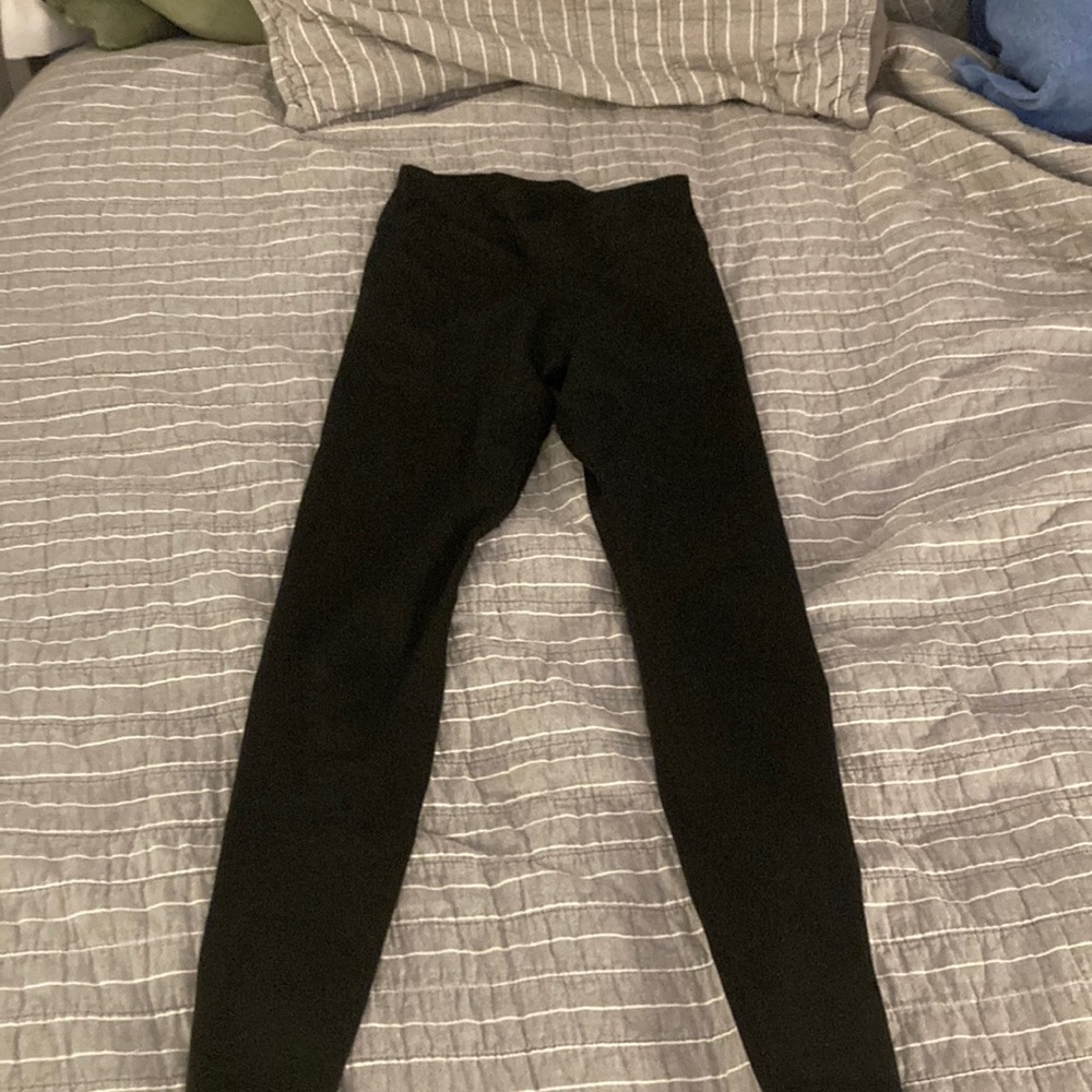 Black leggings